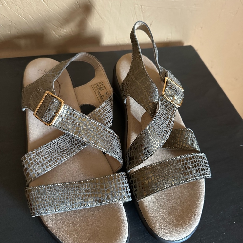 SAS Metallic Olive Green Croc-Embossed Leather Slingback Sandals